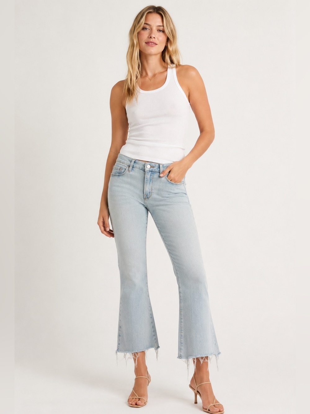 Frame Le Crop Mini Boot Raw Hem Jeans Size 29 Light Wash Cropped Flare